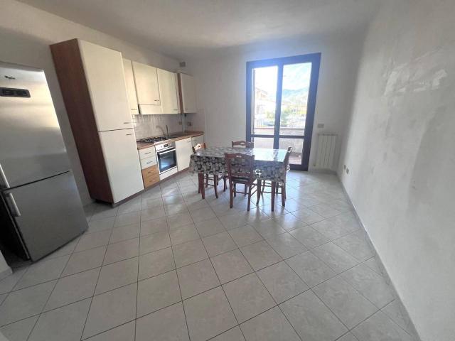 Appartamento in affitto a Cascina