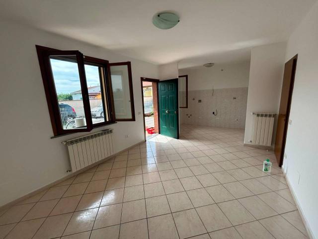 Appartamento in affitto a Cascina