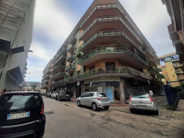 Appartamento in affitto a Caserta CE
