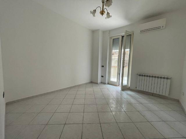 Appartamento in affitto a Caserta CE
