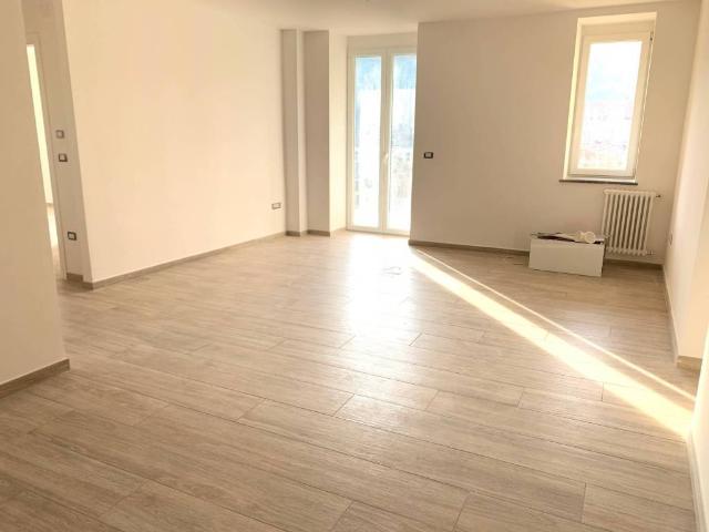 Appartamento in affitto a Caserta CE