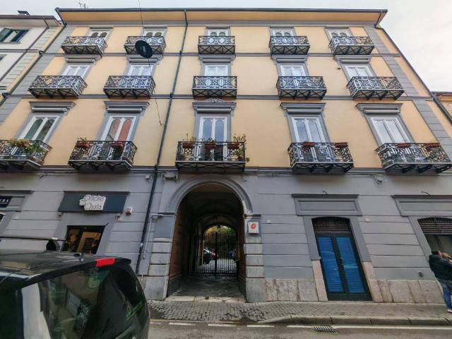 Appartamento in affitto a Caserta CE