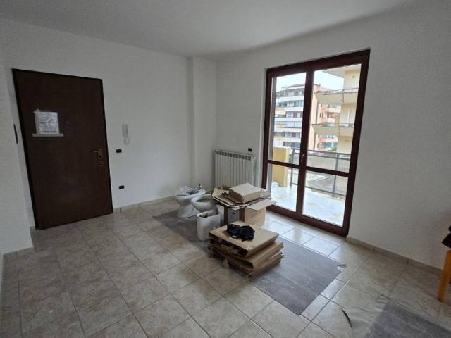 Appartamento in affitto a Caserta via delle Ville, non arredato/vuoto, box, terrazzo TrovaCasa