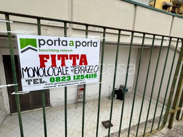 Appartamento in affitto a Caserta via Renato Iaselli, arredato, posto auto, terrazzo TrovaCasa