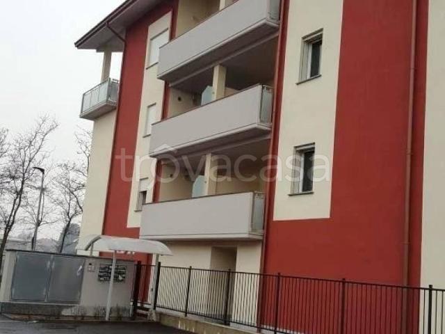Appartamento in affitto a Cassano Magnago via Leon Battista Alberti, arredato, box, terrazzo TrovaCasa
