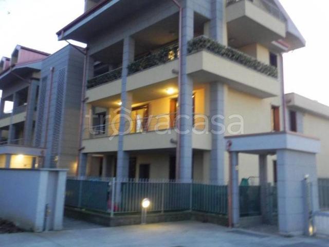 Appartamento in affitto a Cassina de' Pecchi località Villa Magri, 28, arredato, terrazzo, ascensore TrovaCasa