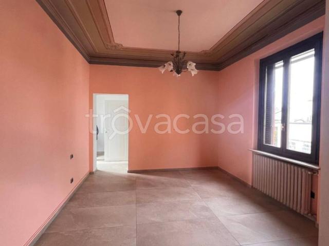 Appartamento in affitto a Casteggio, parzialmente arredato, ristrutturato, cucina abitabile TrovaCasa
