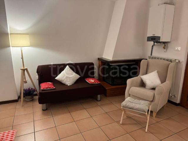 Appartamento in affitto a Castel di Sangro via 20 Settembre, 74, arredato, caminetto, balcone TrovaCasa