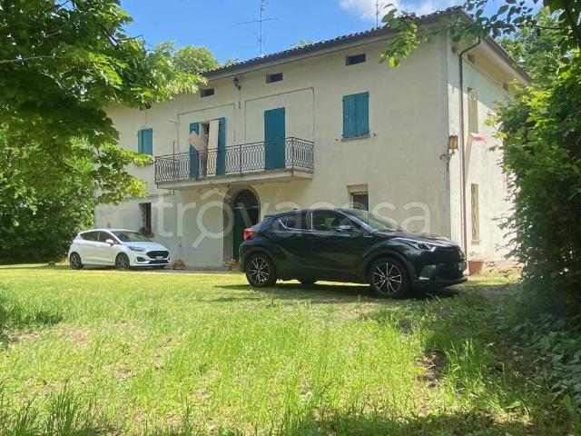 Appartamento in affitto a Castel San Pietro Terme via Bastiana, 5815, arredato, giardino privato, box TrovaCasa