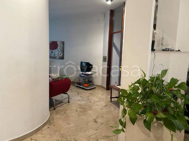 Appartamento in affitto a Castellana Grotte via Enrico Fermi, 40, arredato, posto auto, balcone TrovaCasa