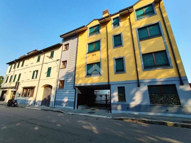 Appartamento in affitto a Castellanza via cantoni, 85, arredato, riscaldamento autonomo, vicinanze negozi TrovaCasa