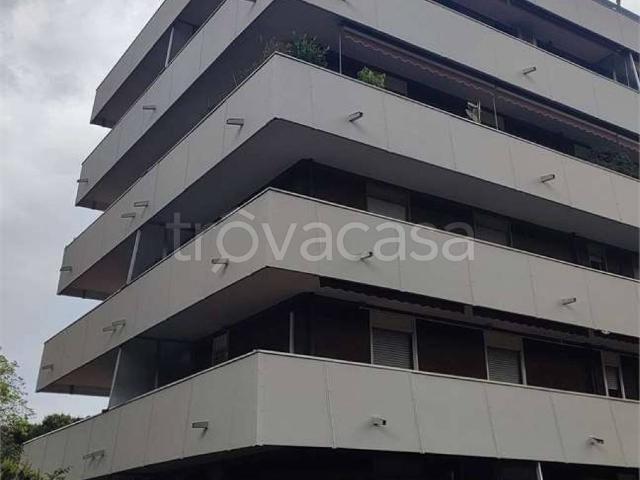 Appartamento in affitto a Castellanza via Col di Lana, arredato, terrazzo, ristrutturato TrovaCasa