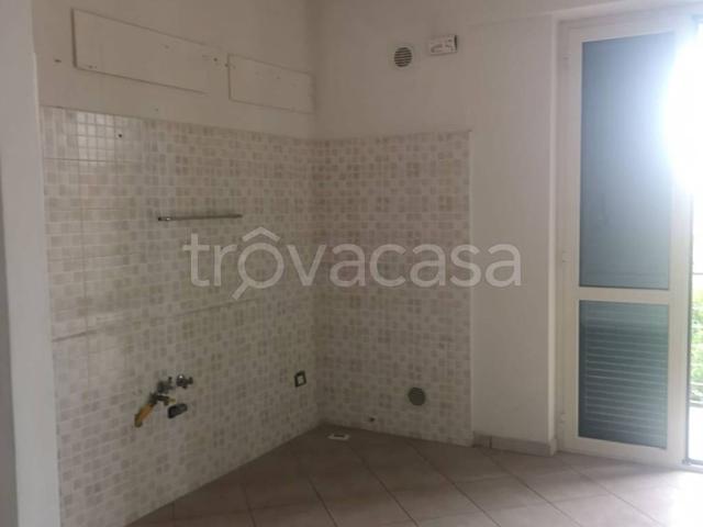 Appartamento in affitto a Castello di Cisterna via Vittorio Emanuele, non arredato/vuoto, box, balcone TrovaCasa