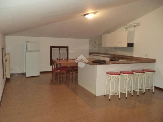 Appartamento in affitto a Castello di Godego, parzialmente arredato, angolo cottura, bagno finestrato TrovaCasa