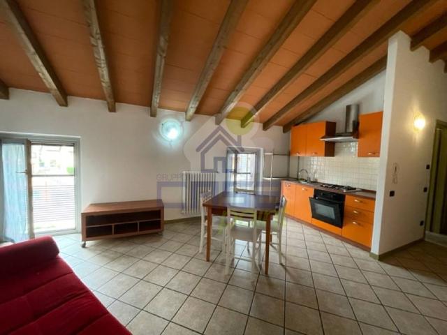 Appartamento in affitto a Castelvetro Piacentino PC