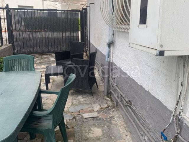 Appartamento in affitto a Capaccio Paestum via Torre di Mare, giardino privato, cucina abitabile TrovaCasa