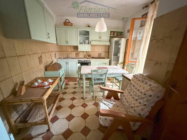 Appartamento in affitto a Capalbio piazza Ignazio Silone, parzialmente arredato, luminoso, taverna TrovaCasa