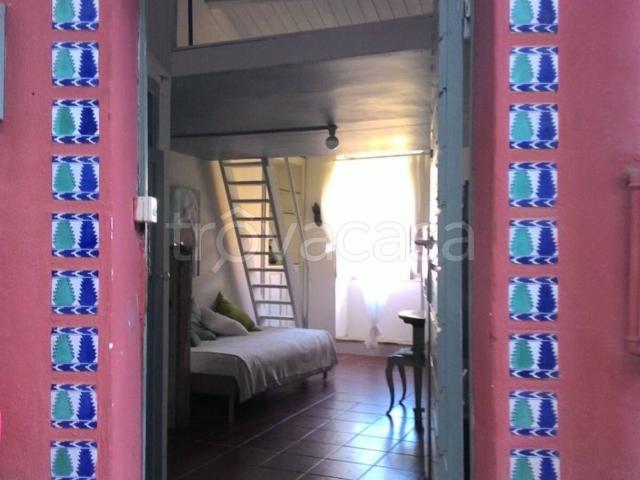 Appartamento in affitto a Capena vicolo delle Scalette, arredato, caminetto, centrale TrovaCasa