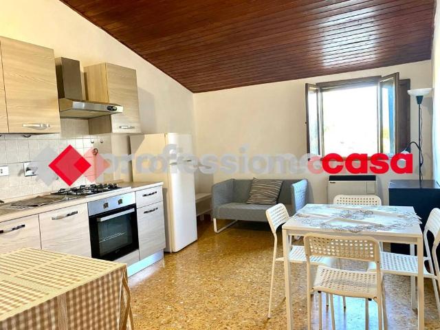 Appartamento in affitto a Capraia e Limite FI