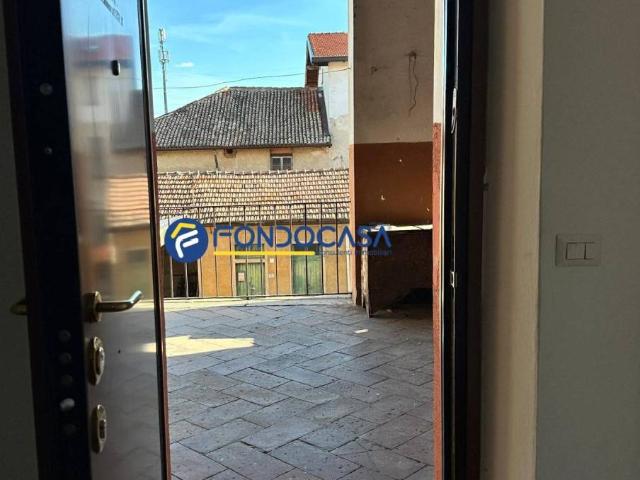 Appartamento in affitto a Carnate MB