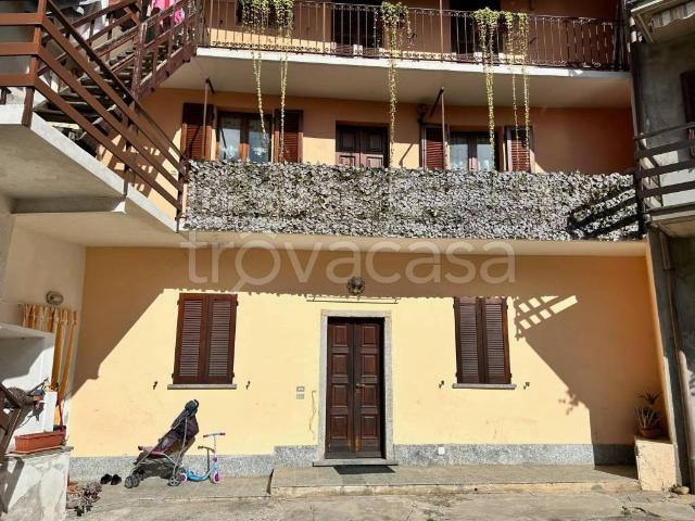 Appartamento in affitto a Caronno Varesino via Roma, 7, arredato, posto auto, box TrovaCasa