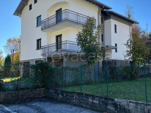 Appartamento in affitto a Carenno viale Giuseppe Verdi, posto auto, terrazzo, lavastoviglie TrovaCasa