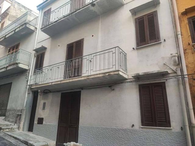 Appartamento in affitto a Carini via stella, arredato, ristrutturato, centrale TrovaCasa