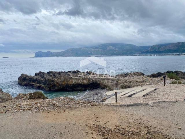 Appartamento in affitto a Carini baglio dei pescatori, arredato, terrazzo, fronte mare TrovaCasa