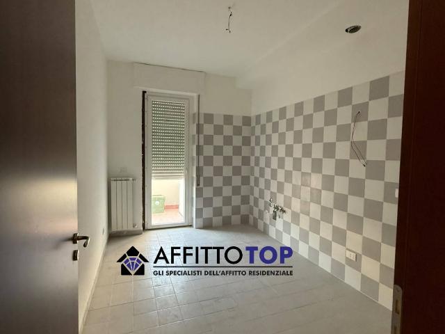 Appartamento in Affitto a Carrara