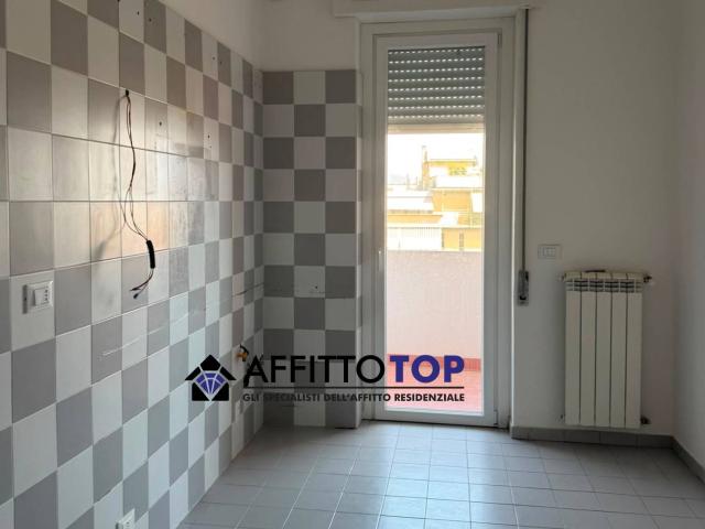 Appartamento in Affitto a Carrara