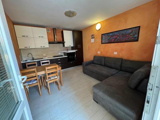 Appartamento in affitto a Carrara