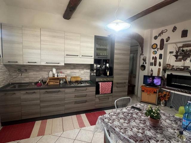 Appartamento in affitto a Carrara