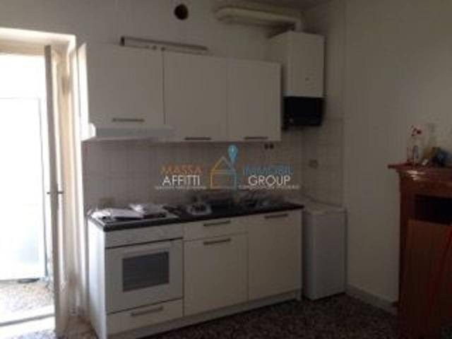 Appartamento in affitto a Carrara