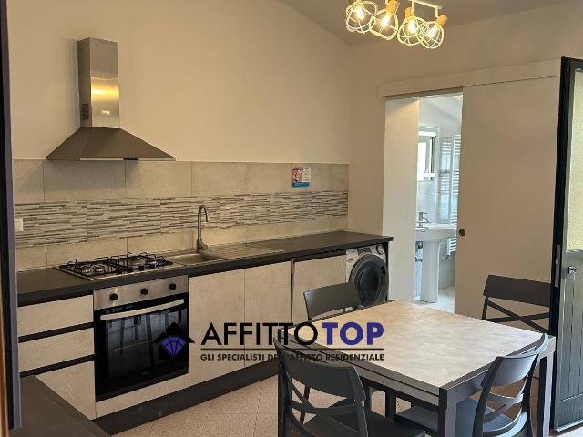 Appartamento in Affitto a Carrara