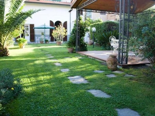 Appartamento in affitto a Carrara 90 mq Rif: 1330103