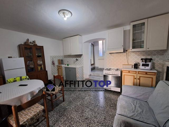 Appartamento in Affitto a Carrara