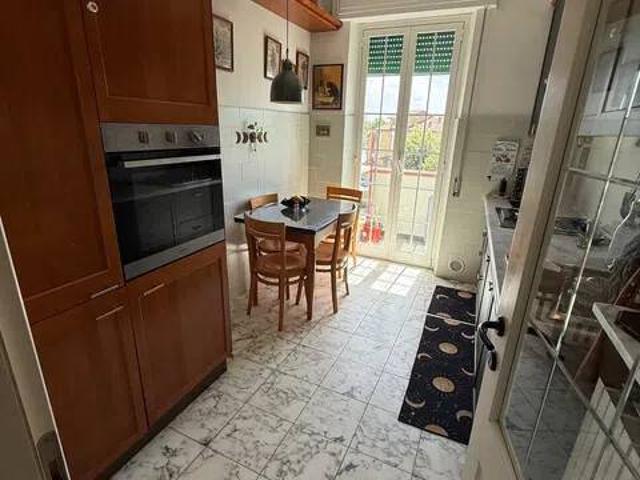 Appartamento in affitto a Carrara MS