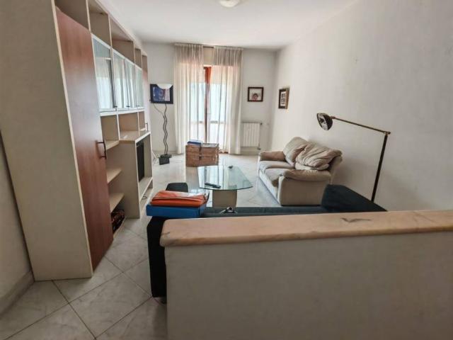 Appartamento in affitto a Carrara MS