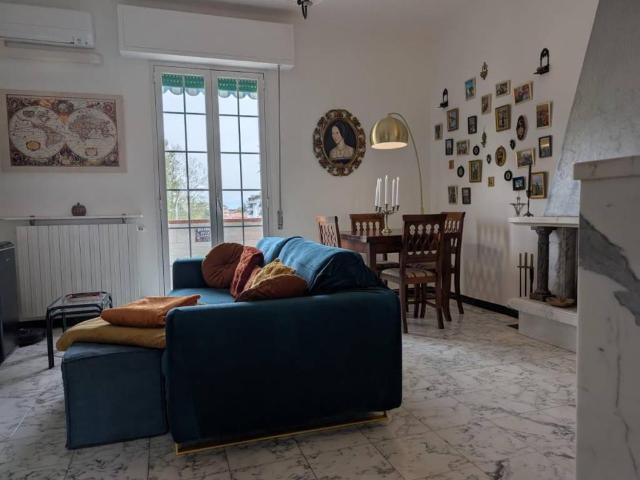 Appartamento in affitto a Carrara MS
