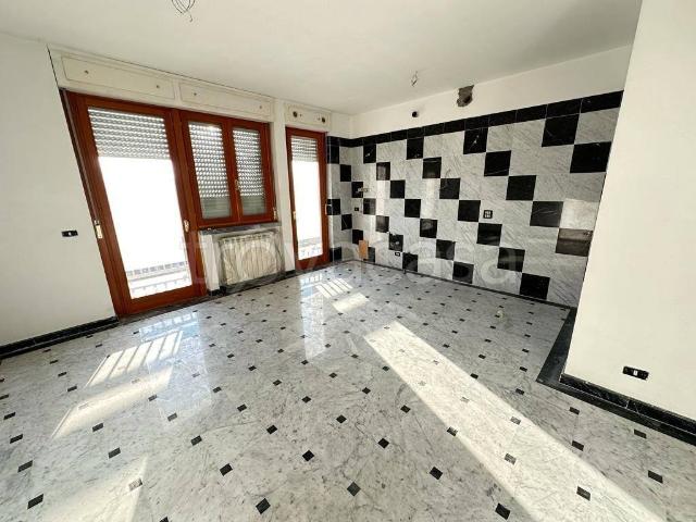 Appartamento in affitto a Carrara, non arredato/vuoto, ascensore, doppi vetri TrovaCasa