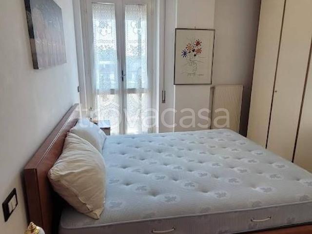 Appartamento in affitto a Carrara via Felice Cavallotti, arredato, balcone TrovaCasa
