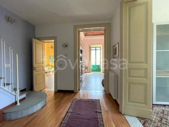 Appartamento in affitto a Catania piazza dei Martiri, riscaldamento autonomo, immobile di prestigio, contesto signorile TrovaCasa