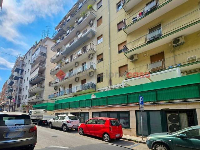 Appartamento in affitto a Catania via Napoli, 67, arredato, terrazzo, ascensore TrovaCasa