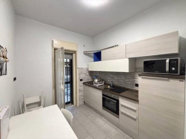 Appartamento in affitto a Catania via Ammiraglio Caracciolo, balcone, cucina abitabile TrovaCasa