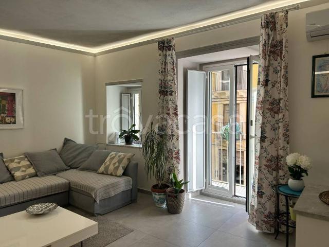 Appartamento in affitto a Catania via Antonino di Sangiuliano, 114, arredato, terrazzo, ascensore TrovaCasa