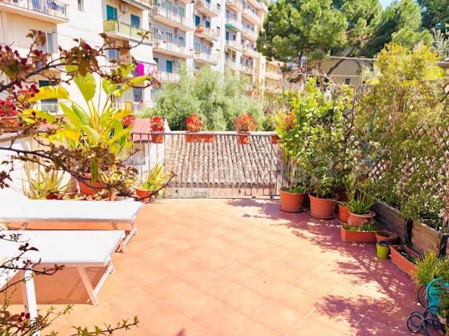 Appartamento in affitto a Catania via Cavaliere, non arredato/vuoto, terrazzo, balcone TrovaCasa