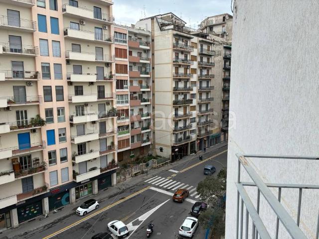Appartamento in affitto a Catania via Giuseppe Macherione, arredato, centrale, balcone TrovaCasa
