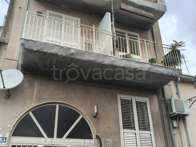 Appartamento in affitto a Catania via San Giovanni Li Cuti, arredato, mansarda, balcone TrovaCasa