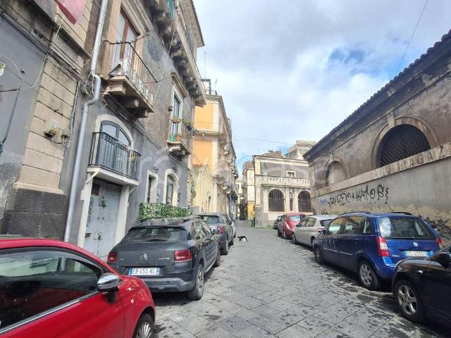 Appartamento in affitto a Catania via Serravalle, centrale, cucina abitabile TrovaCasa