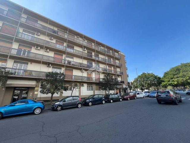 Appartamento in affitto a Catania via Vitaliano Brancati, 51, non arredato/vuoto, posto auto, ascensore TrovaCasa